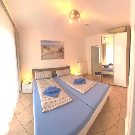 Апартаменты Haus Regina *