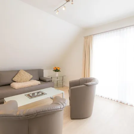 Апартаменты Haus Regina *